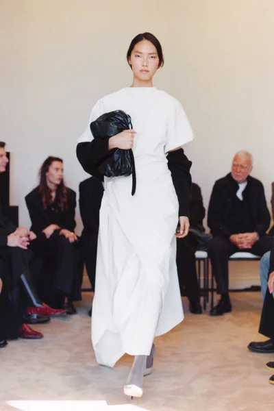 Look 7